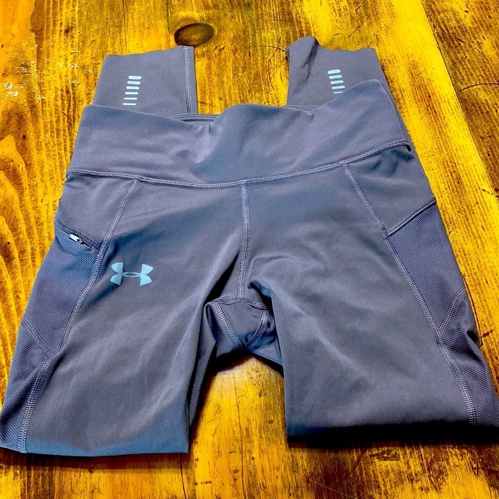 Under Armour Compression Women’s Capri Leggings